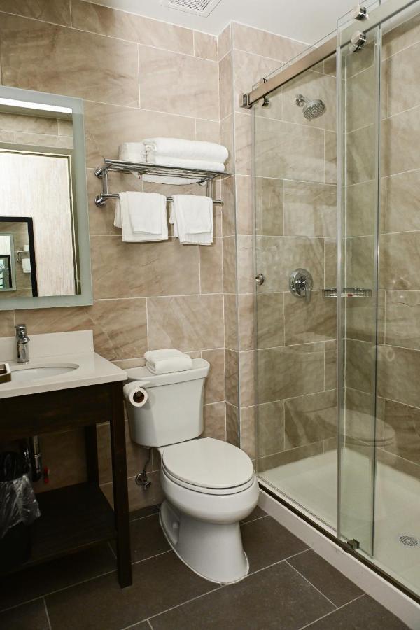 Days Inn By Wyndham Bronx Nyc Ню Йорк Екстериор снимка