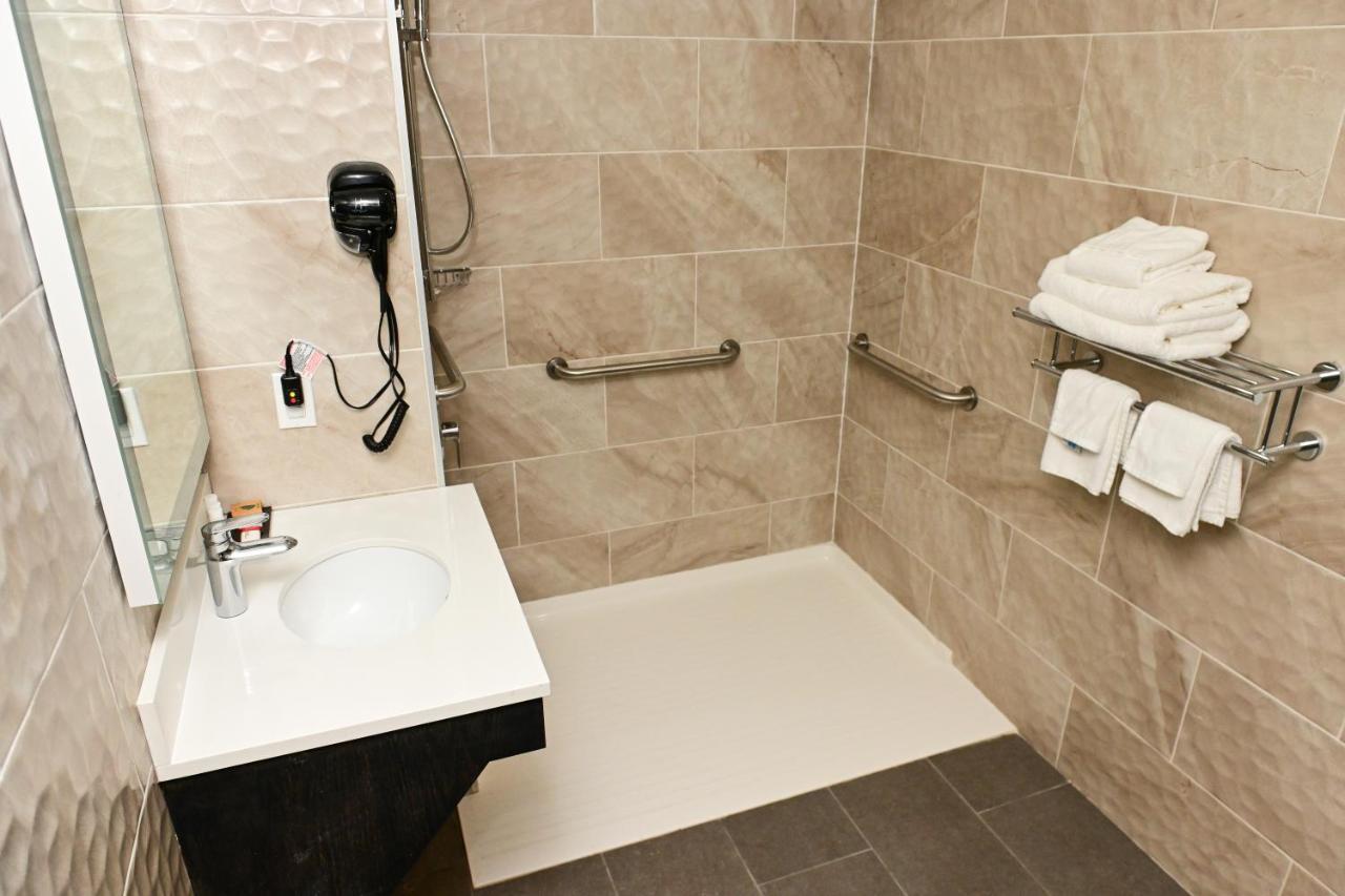 Days Inn By Wyndham Bronx Nyc Ню Йорк Екстериор снимка