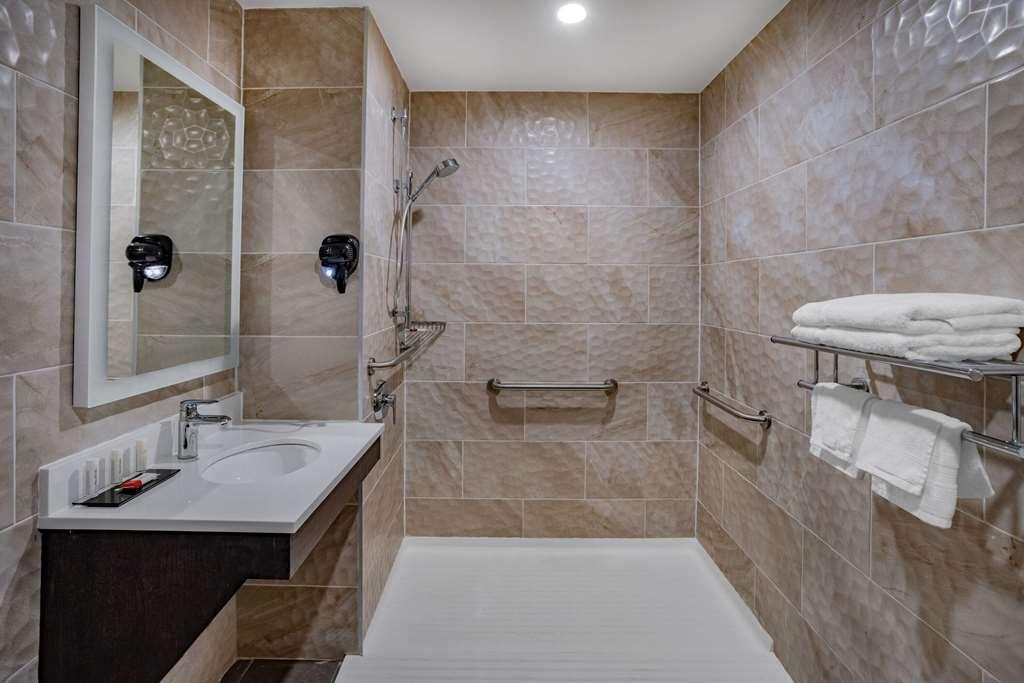 Days Inn By Wyndham Bronx Nyc Ню Йорк Екстериор снимка