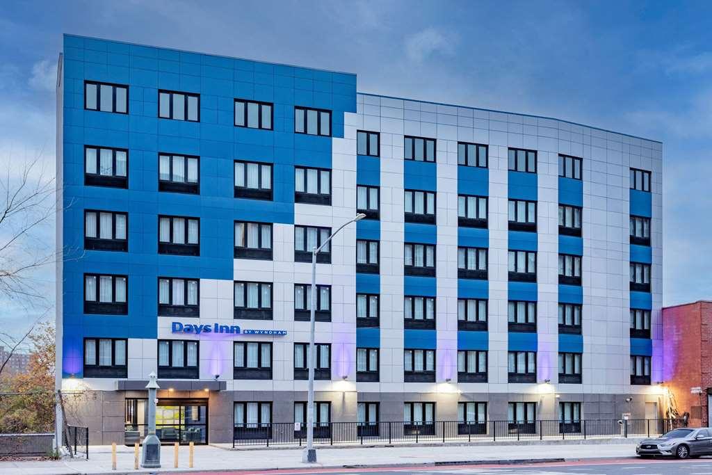 Days Inn By Wyndham Bronx Nyc Ню Йорк Екстериор снимка