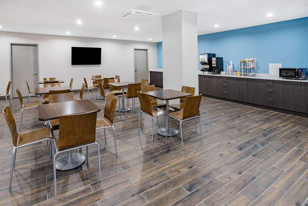 Days Inn By Wyndham Bronx Nyc Ню Йорк Съоръжения снимка