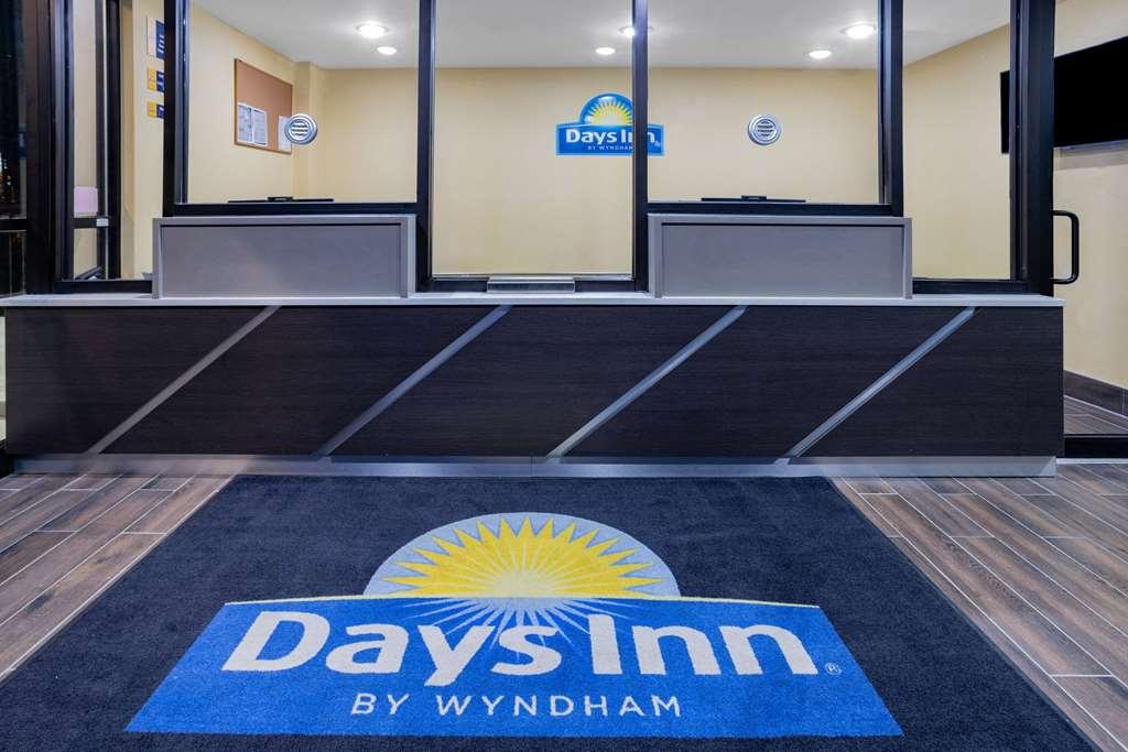 Days Inn By Wyndham Bronx Nyc Ню Йорк Екстериор снимка