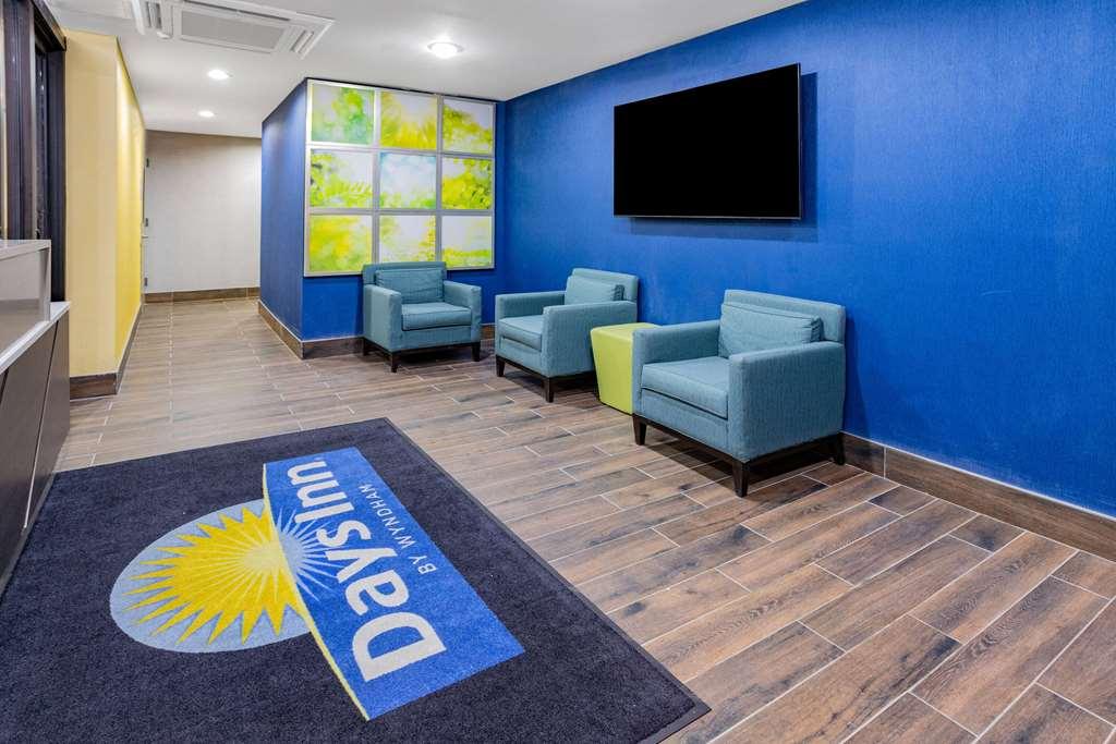 Days Inn By Wyndham Bronx Nyc Ню Йорк Интериор снимка